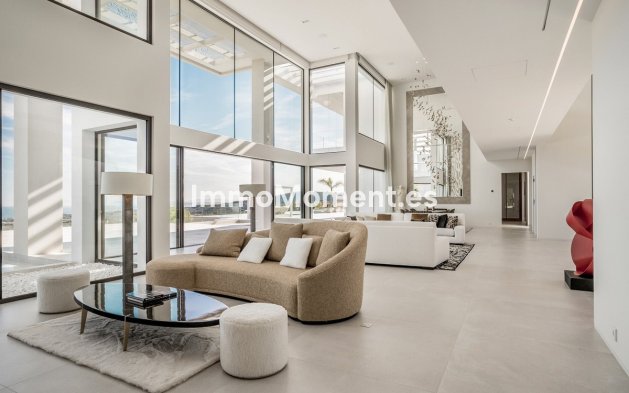 Resale - Villa - Benahavís - Benahavís Centro