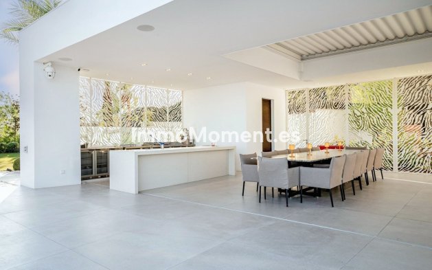 Resale - Villa - Benahavís - Benahavís Centro