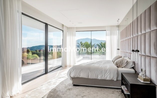 Resale - Villa - Benahavís - Benahavís Centro