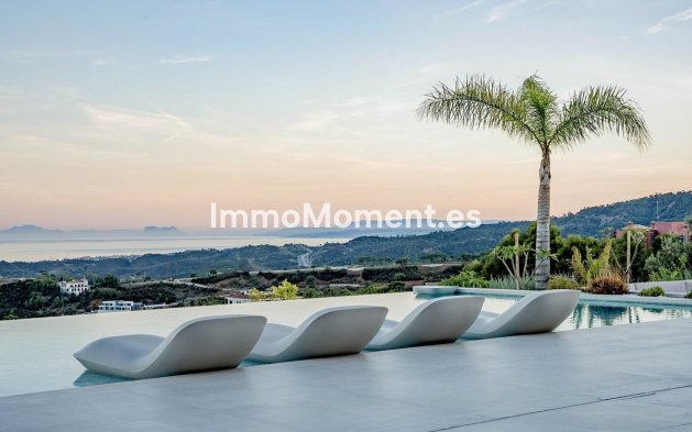 Resale - Villa - Benahavís - Benahavís Centro