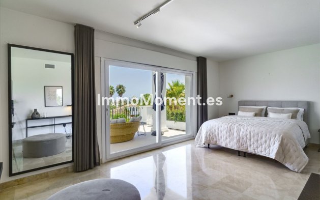 Resale - Villa - Marbella - Nueva Andalucía