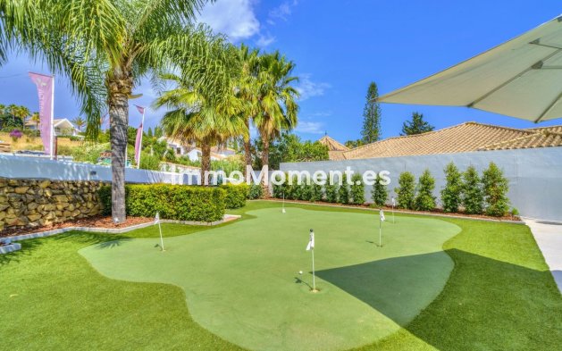 Resale - Villa - Marbella - Nueva Andalucía