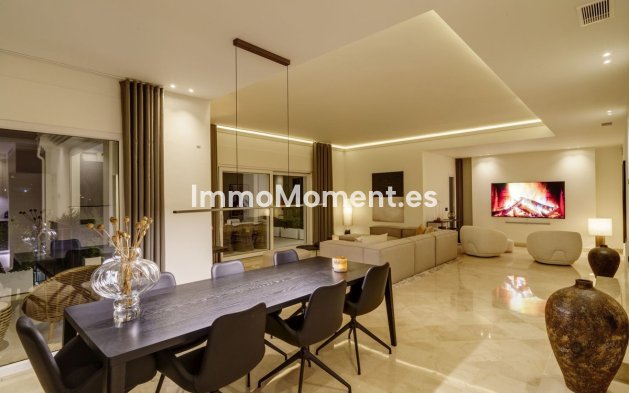 Resale - Villa - Marbella - Nueva Andalucía