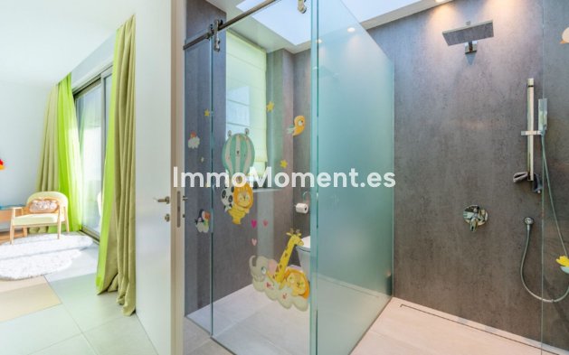 Resale - Villa - Benahavís - Benahavís Centro