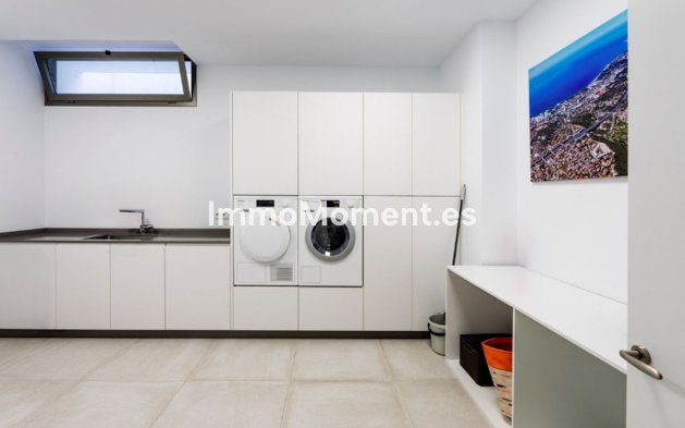 Resale - Villa - Benahavís - Benahavís Centro