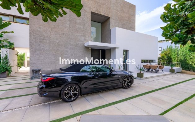 Resale - Villa - Benahavís - Benahavís Centro