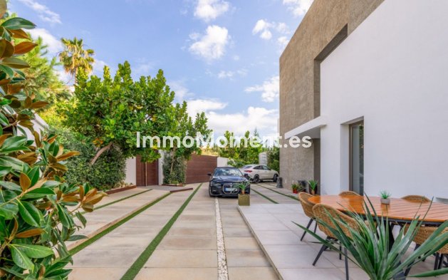 Resale - Villa - Benahavís - Benahavís Centro