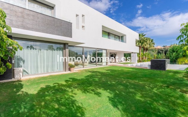 Resale - Villa - Benahavís - Benahavís Centro