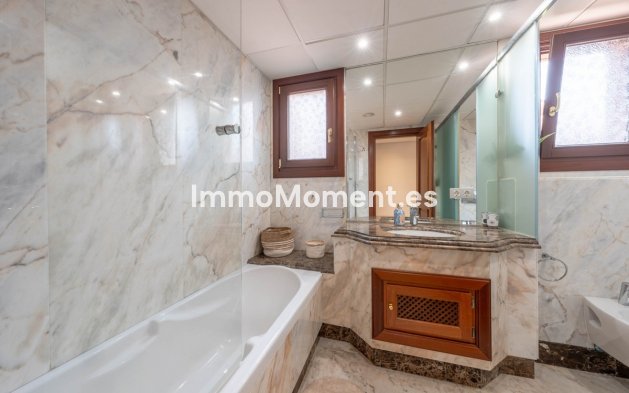 Wiederverkauf - Wohnung - Estepona  - Estepona Centro