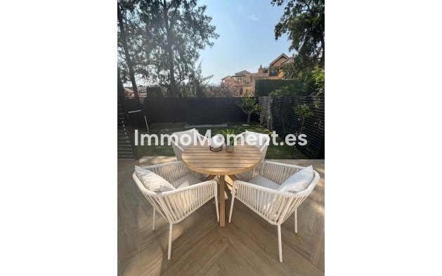 Revente - Maison mitoyenne - Estepona  - Atalaya