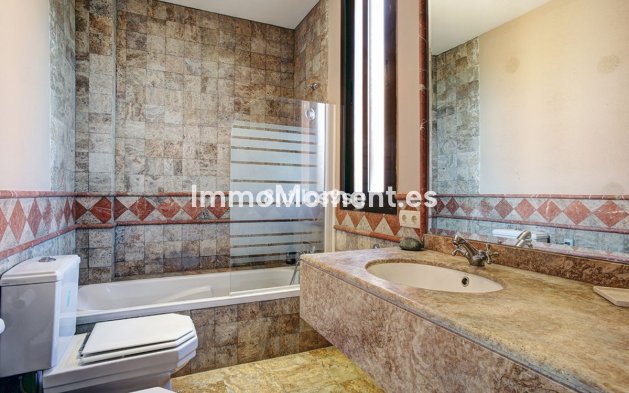 Wiederverkauf - Wohnung - Estepona  - Estepona Centro