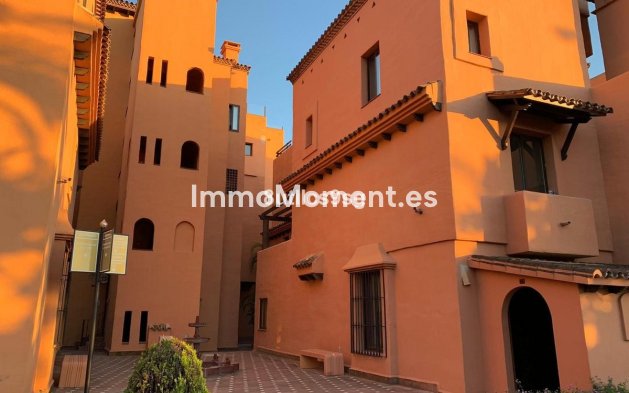 Wiederverkauf - Wohnung - Estepona  - Estepona Centro