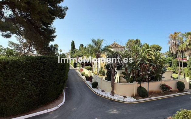 Wiederverkauf - Wohnung - Estepona  - Estepona Centro