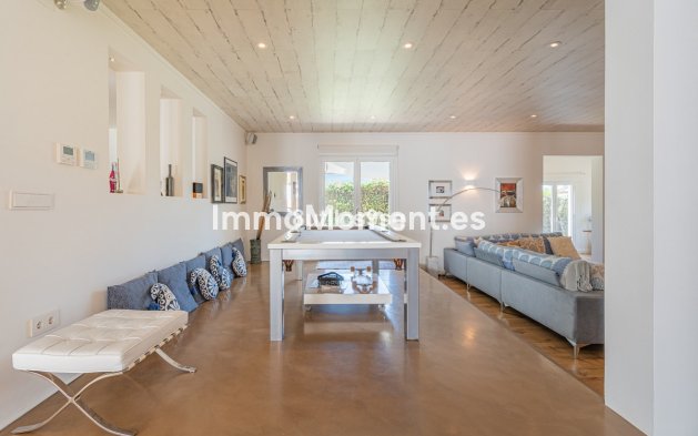 Wiederverkauf - Villa - Marbella - Nueva Andalucía