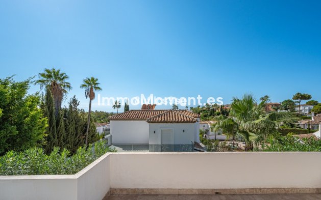Wiederverkauf - Villa - Marbella - Nueva Andalucía