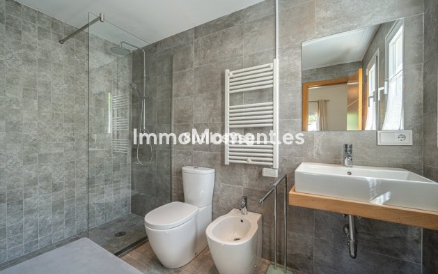 Wiederverkauf - Villa - Marbella - Nueva Andalucía