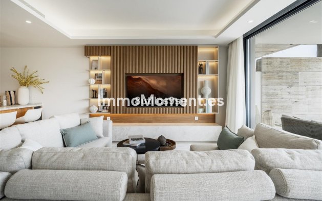 Reventa - Apartamento - Marbella - Aloha