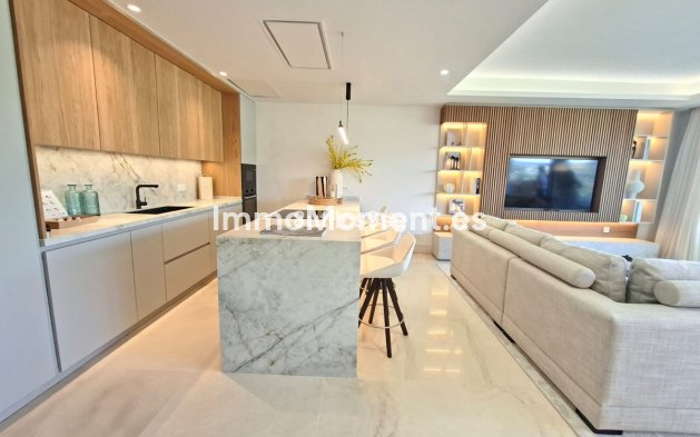 Reventa - Apartamento - Marbella - Aloha