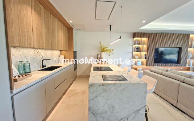 Reventa - Apartamento - Marbella - Aloha