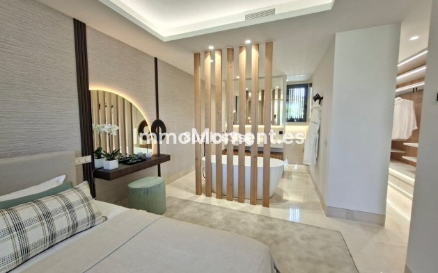 Reventa - Apartamento - Marbella - Aloha