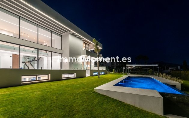 Resale - Villa - Benahavís - Benahavís Centro