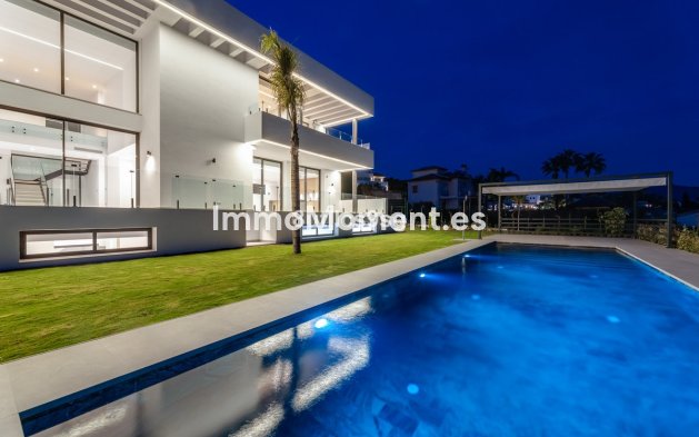 Resale - Villa - Benahavís - Benahavís Centro