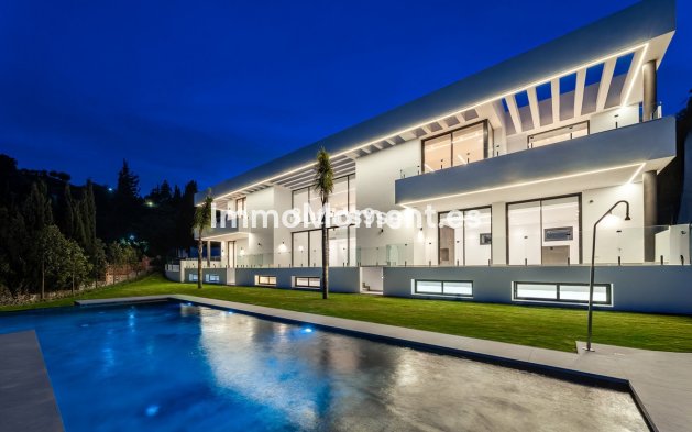 Resale - Villa - Benahavís - Benahavís Centro