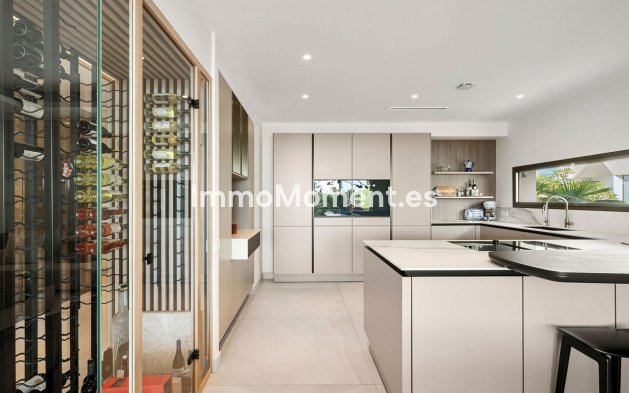 Revente - Villa - Marbella - Nueva Andalucía