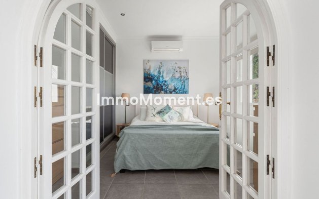 Revente - Villa - Marbella - Nueva Andalucía