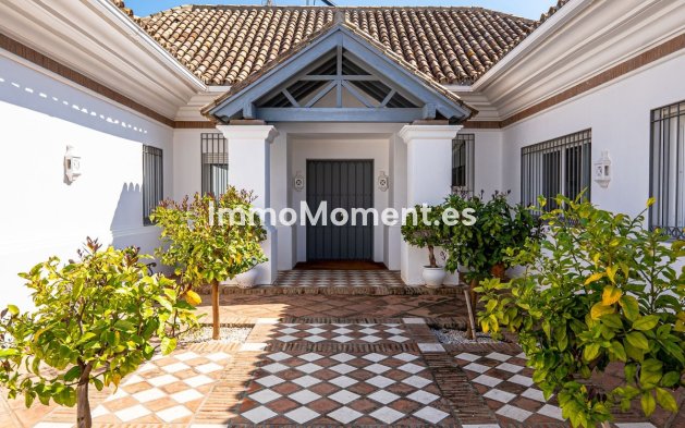 Wiederverkauf - Villa - Marbella - Aloha