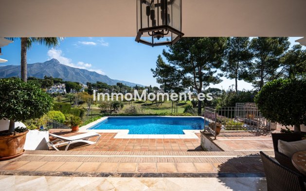 Wiederverkauf - Villa - Marbella - Aloha