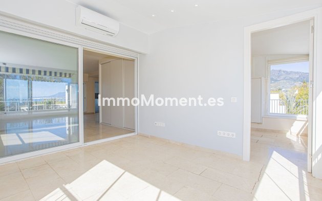 Resale - Apartment - Marbella - Río Real