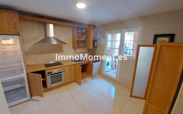Resale - Apartment - Manilva - La Duquesa