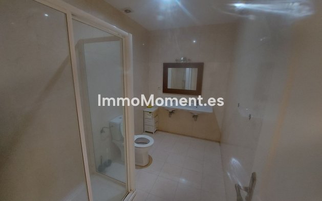 Resale - Apartment - Manilva - La Duquesa