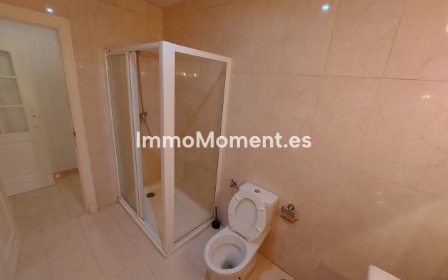 Resale - Apartment - Manilva - La Duquesa