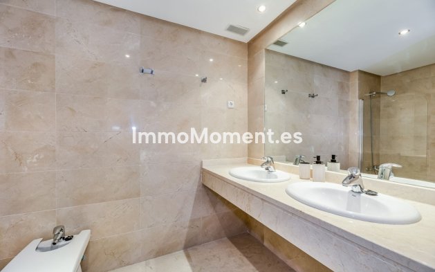 Wiederverkauf - Wohnung - Marbella - Nueva Andalucía