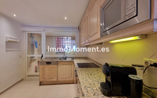 Revente - Appartement - Estepona  - Estepona Centro