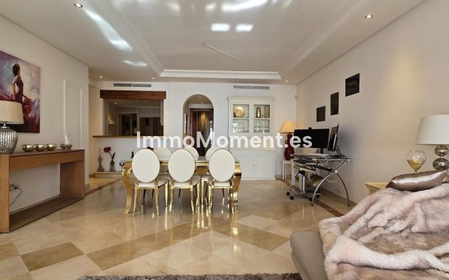 Revente - Appartement - Estepona  - Estepona Centro