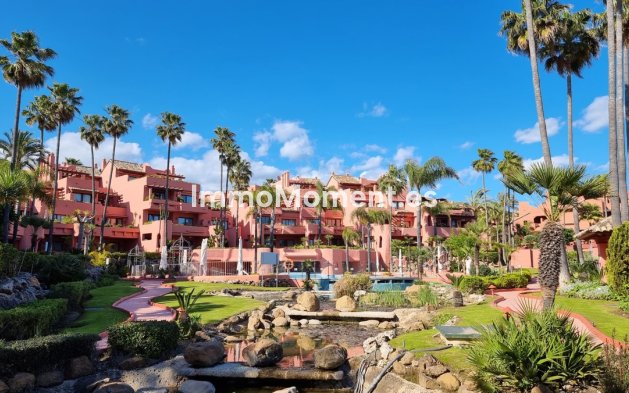 Revente - Appartement - Estepona  - Estepona Centro