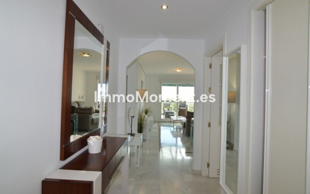 Revente - Appartement - Marbella - Nueva Andalucía