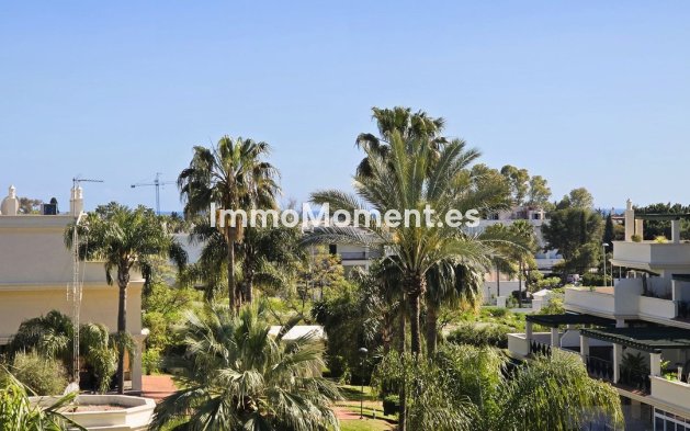 Revente - Appartement - Marbella - Nueva Andalucía