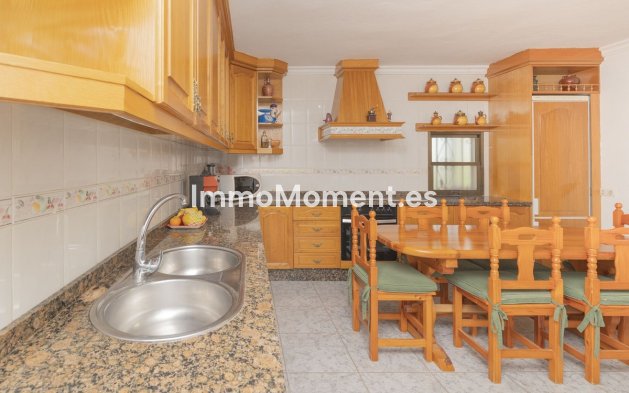 Revente - Villa - Marbella - Las Chapas