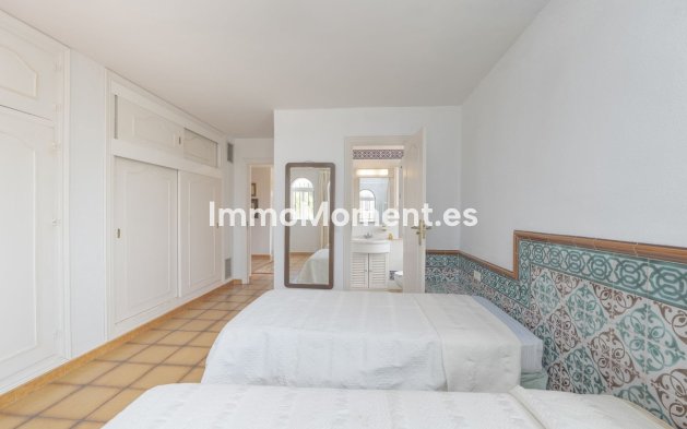 Reventa - Villa - Marbella - Marbella Centro