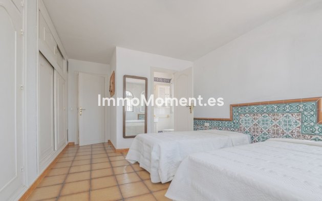 Reventa - Villa - Marbella - Marbella Centro