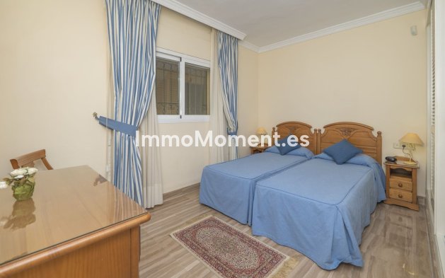 Resale - Apartment - Marbella - Elviria