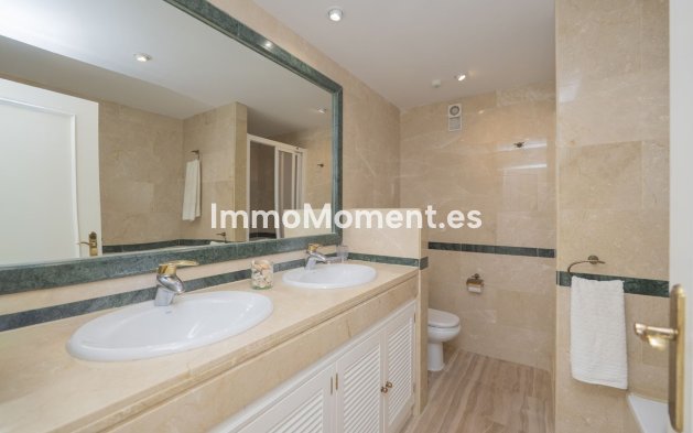 Resale - Apartment - Marbella - Elviria