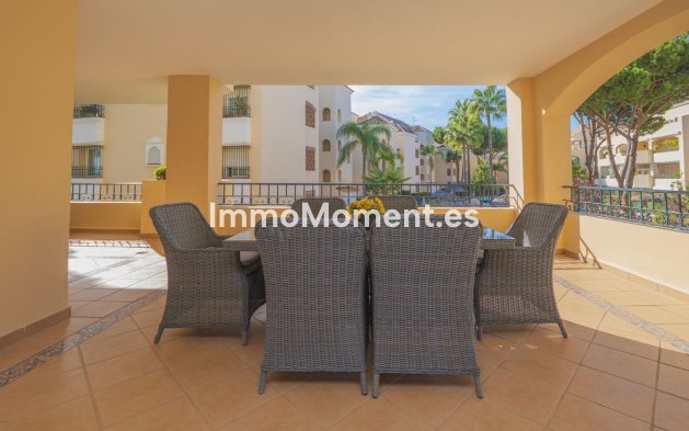 Resale - Apartment - Marbella - Elviria