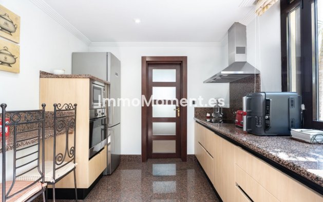 Wiederverkauf - Wohnung - Marbella - Puerto Banús