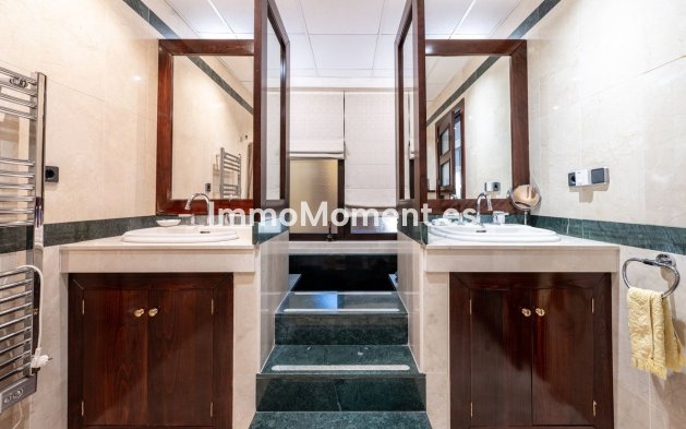 Wiederverkauf - Wohnung - Marbella - Puerto Banús