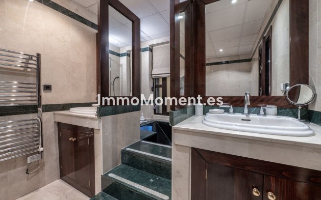 Wiederverkauf - Wohnung - Marbella - Puerto Banús